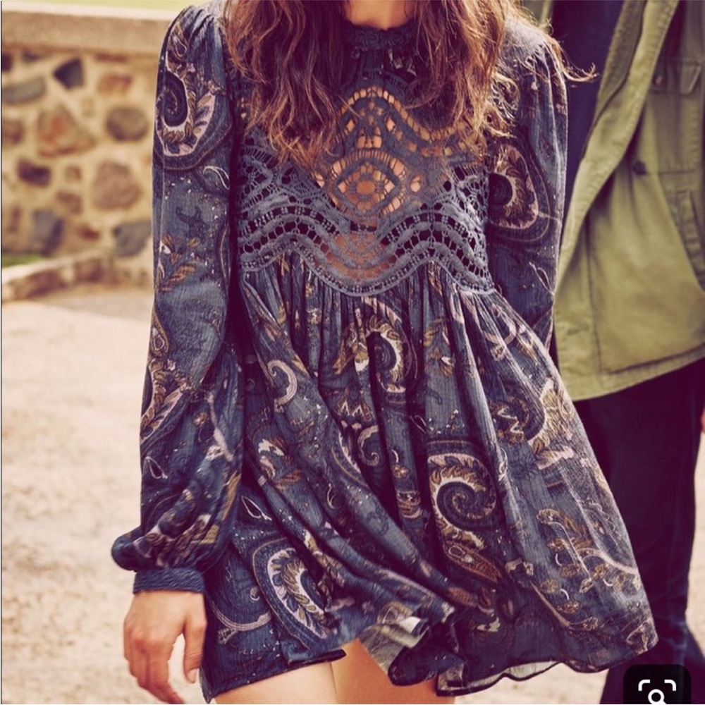 Free People Sweet Thing lace tunic long sleeve dress. Extra small